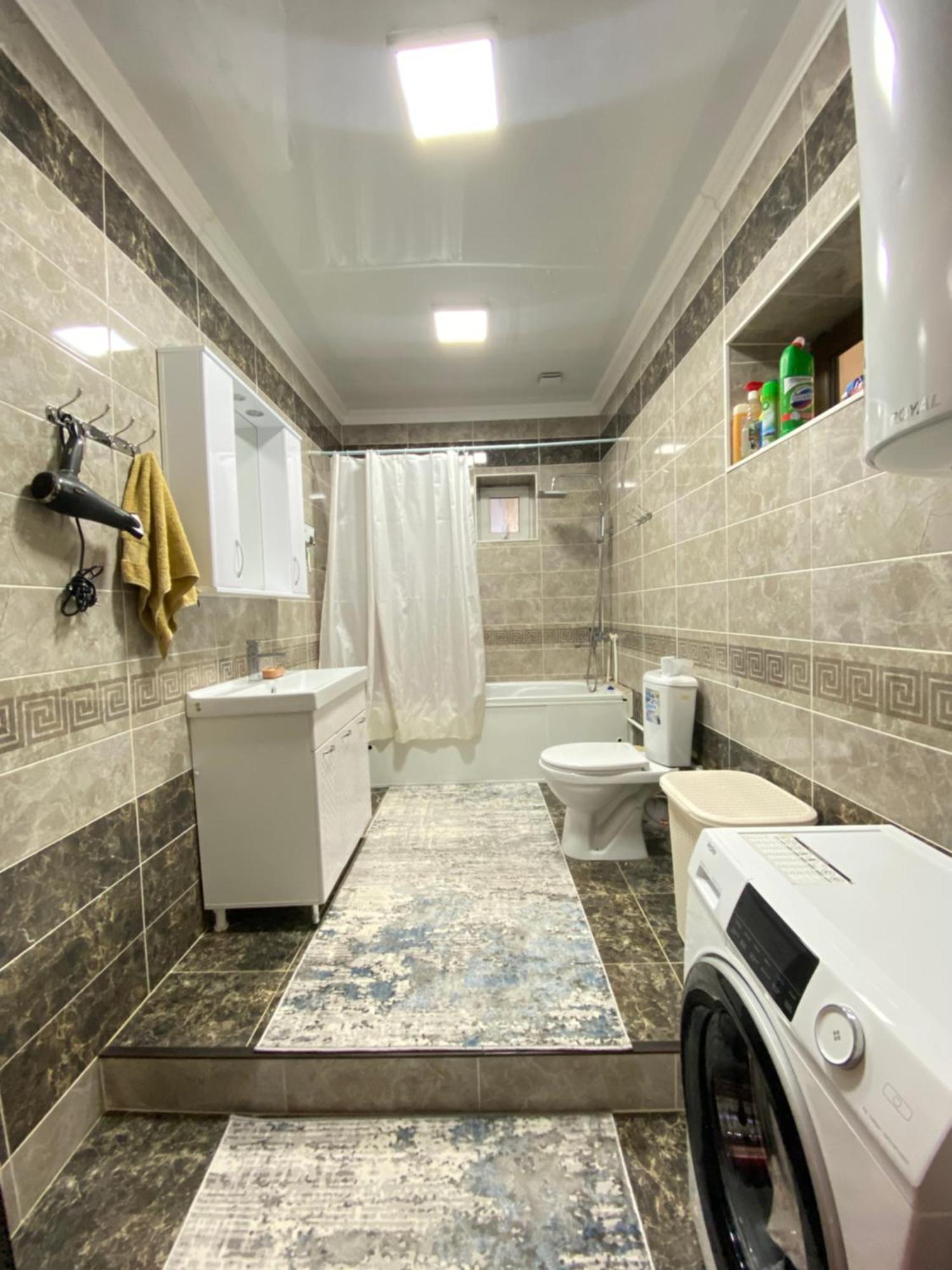 Guest House Glover Каракол Экстерьер фото